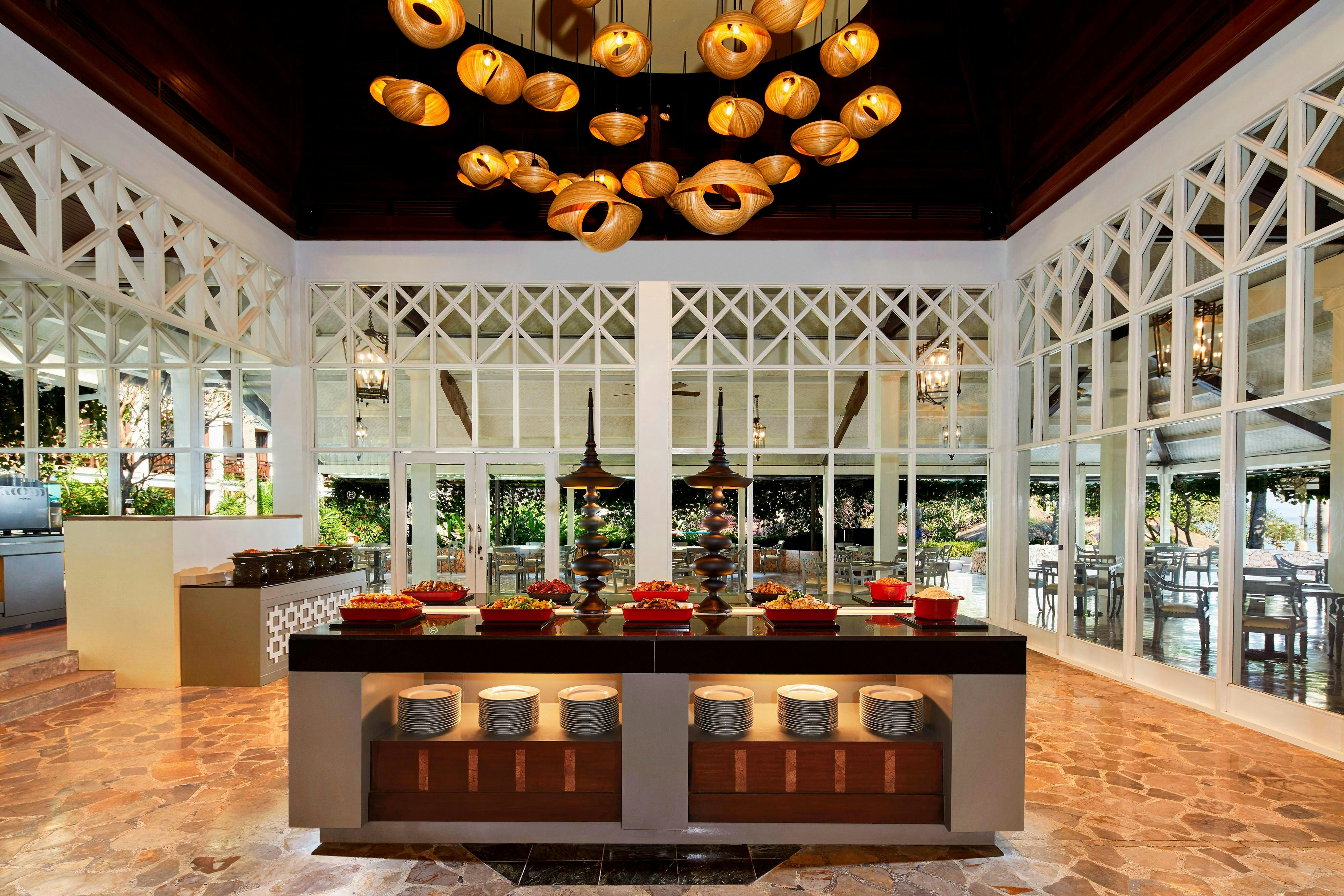 SHERATON SENGGIGI BEACH RESORT 10/75