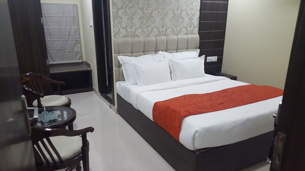 Hotel Sle Residency 18/36