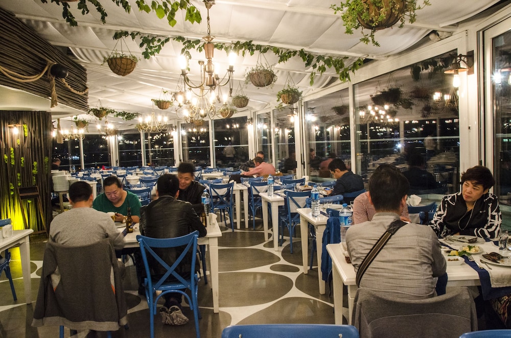 Akol Hotel 39/50