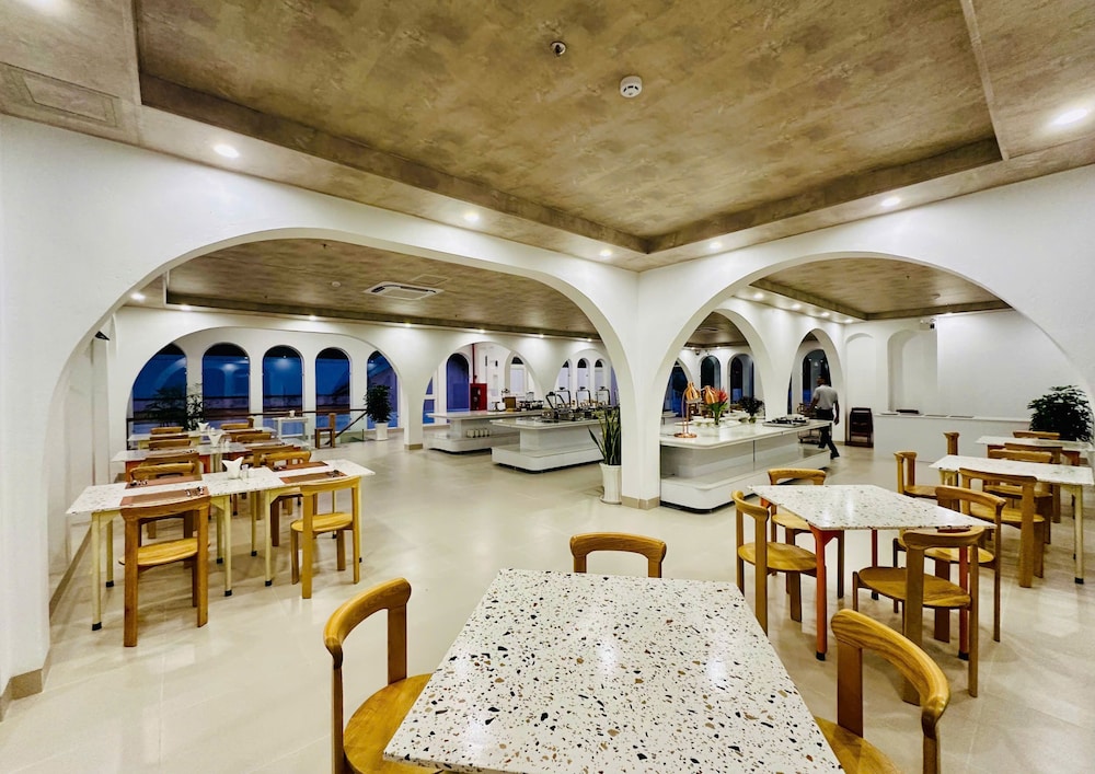 The Up Phu Quoc Hotel 36/50