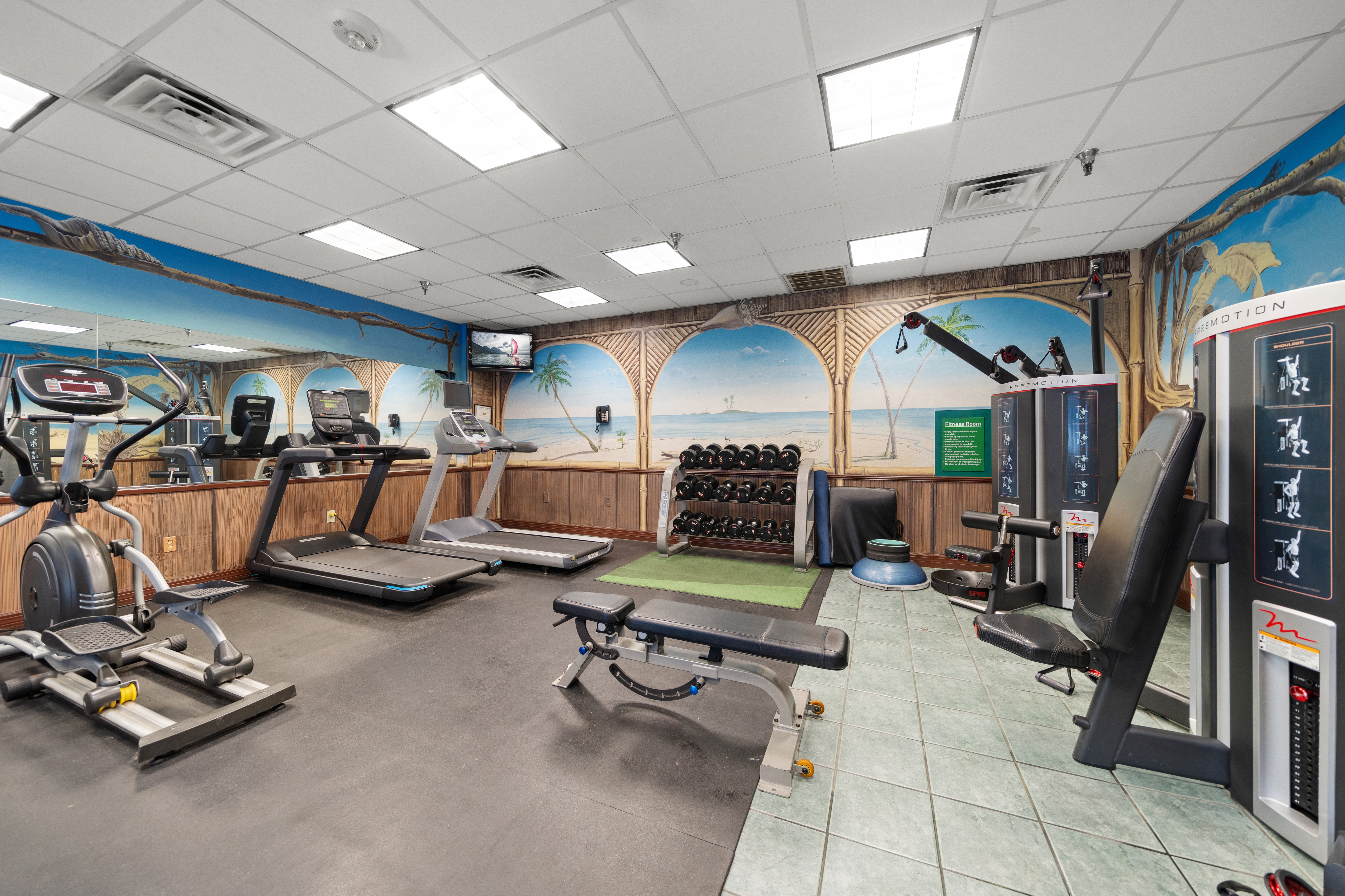 Holiday Inn & Suites Clearwater Beach S-harbourside 89/130