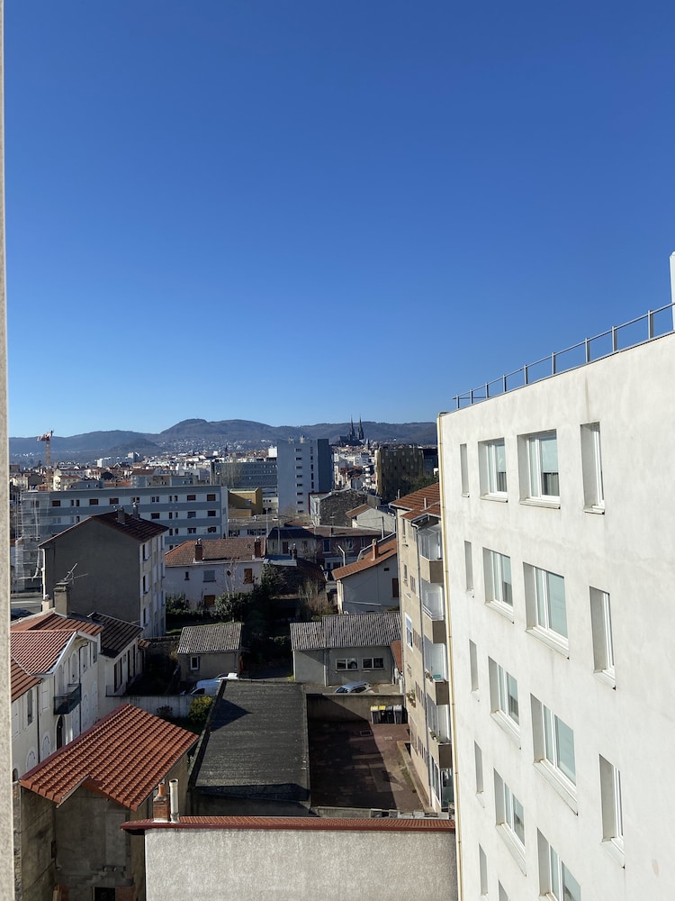 Novotel Suites Clermont Ferrand Polydome 5/72