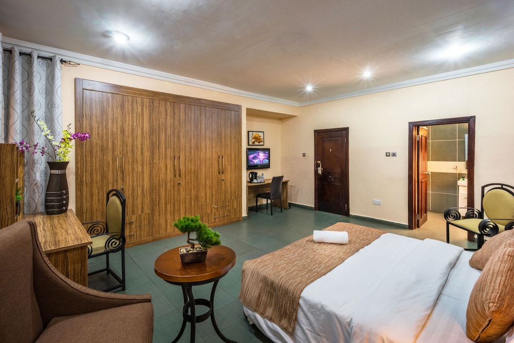 Midindi Hotel 47/61