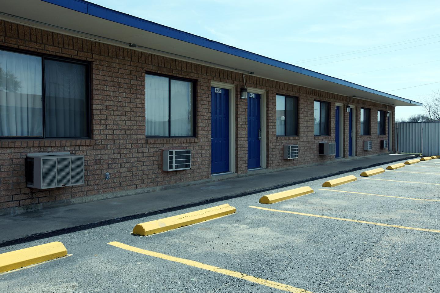 Americas Best Value Inn Comanche 12/12