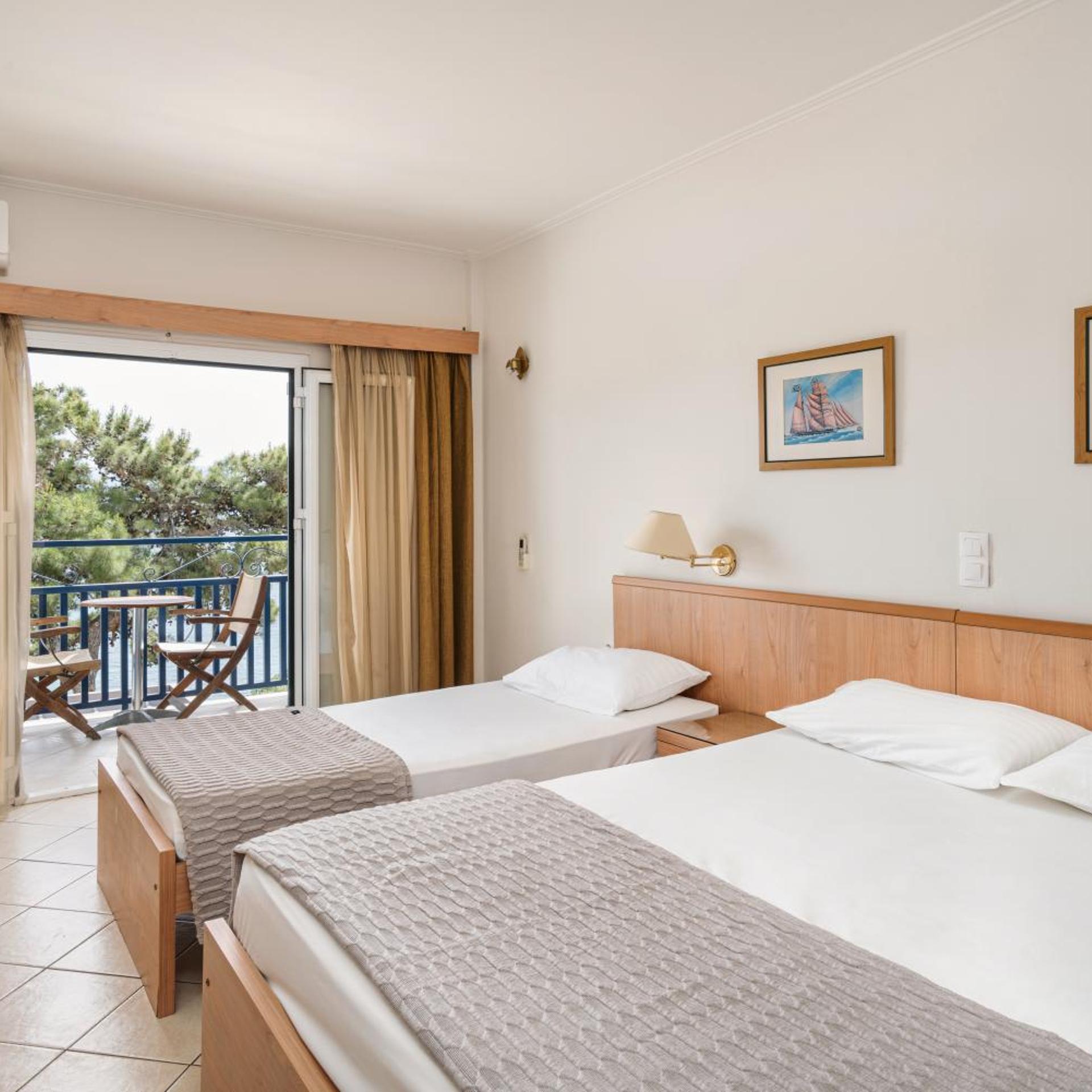 Danae Hotel 8/49