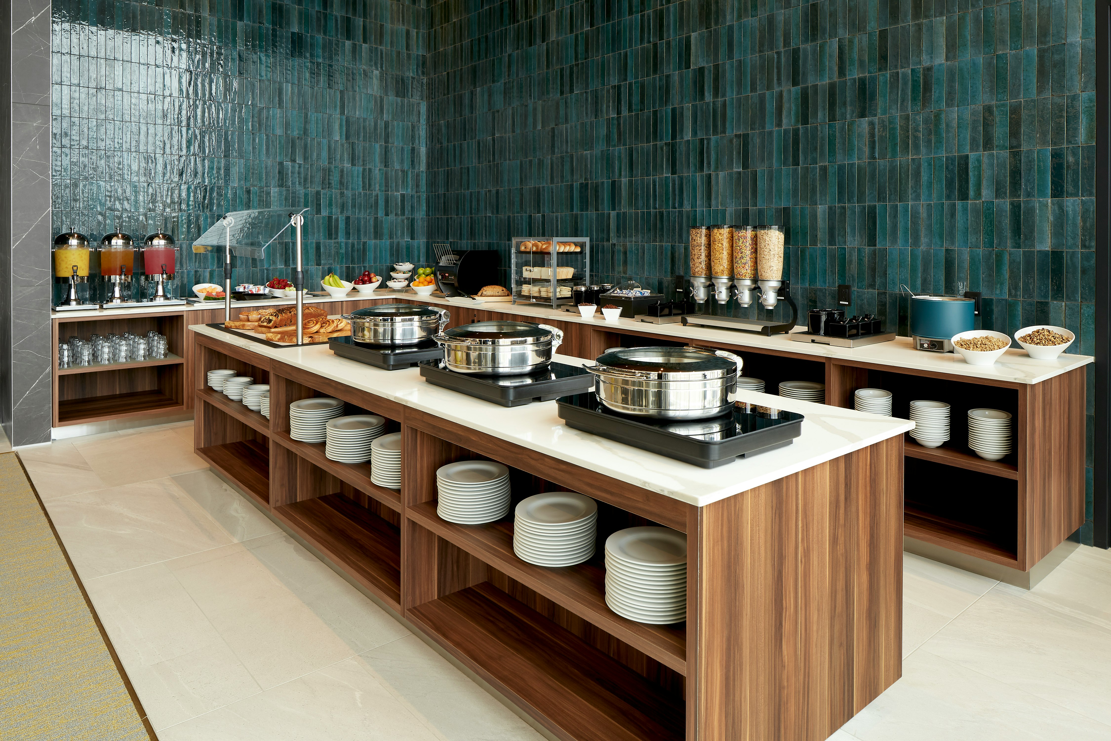 Homewood Suites by Hilton Montreal Midtown 23/41