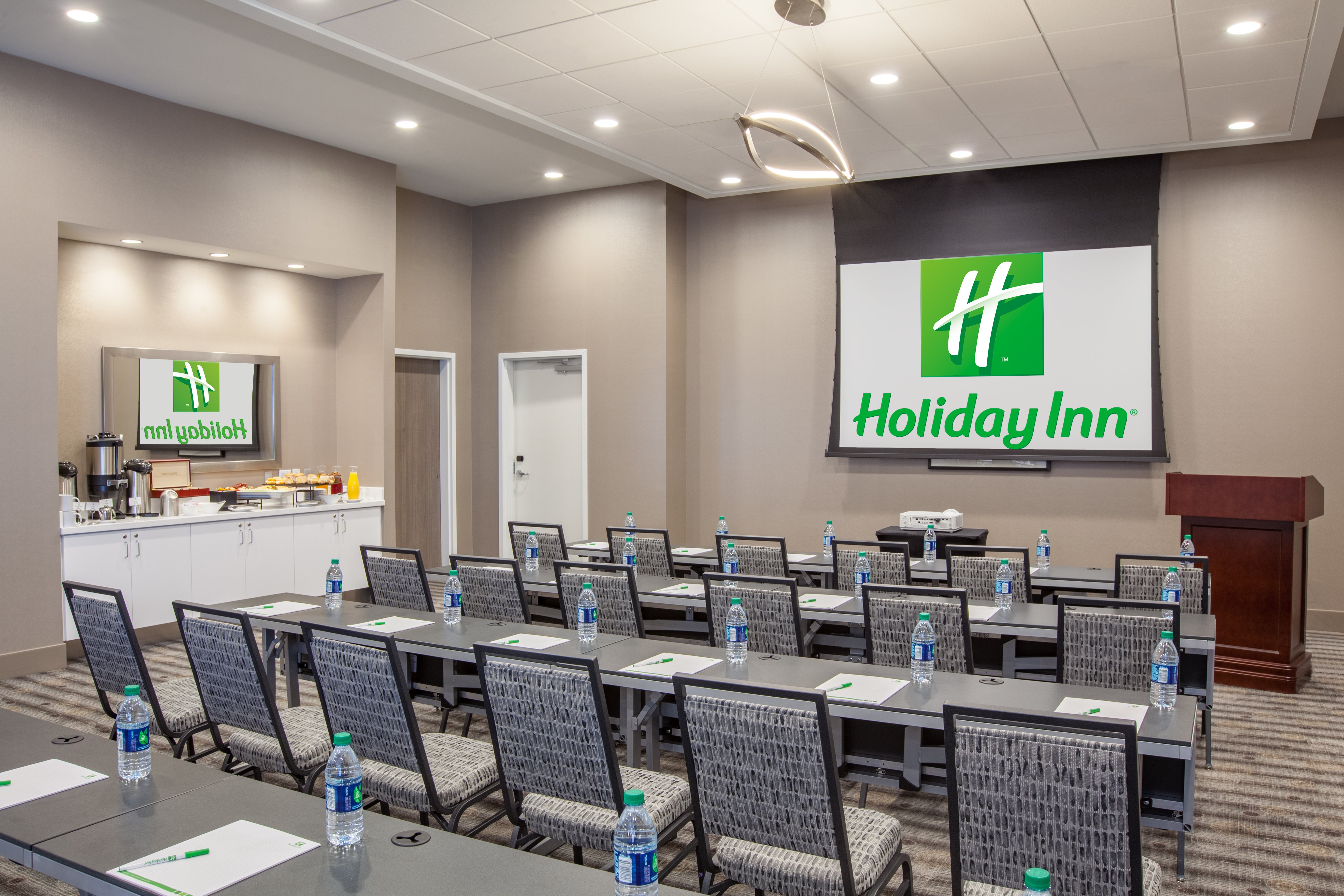 Holiday Inn Cleveland Clinic 54/64