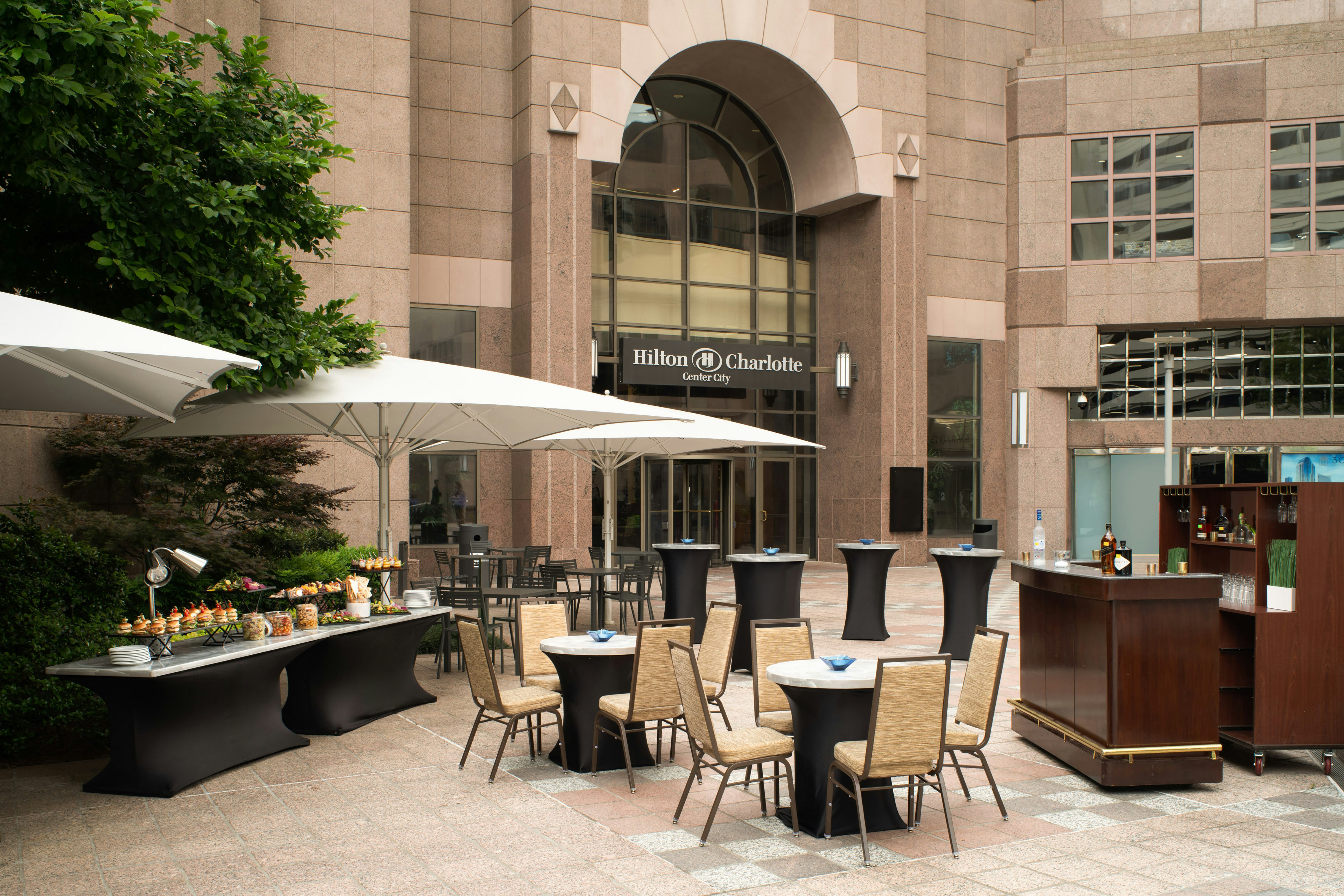 Hilton Charlotte Uptown (ex Hilton Charlotte Center City) 12/82