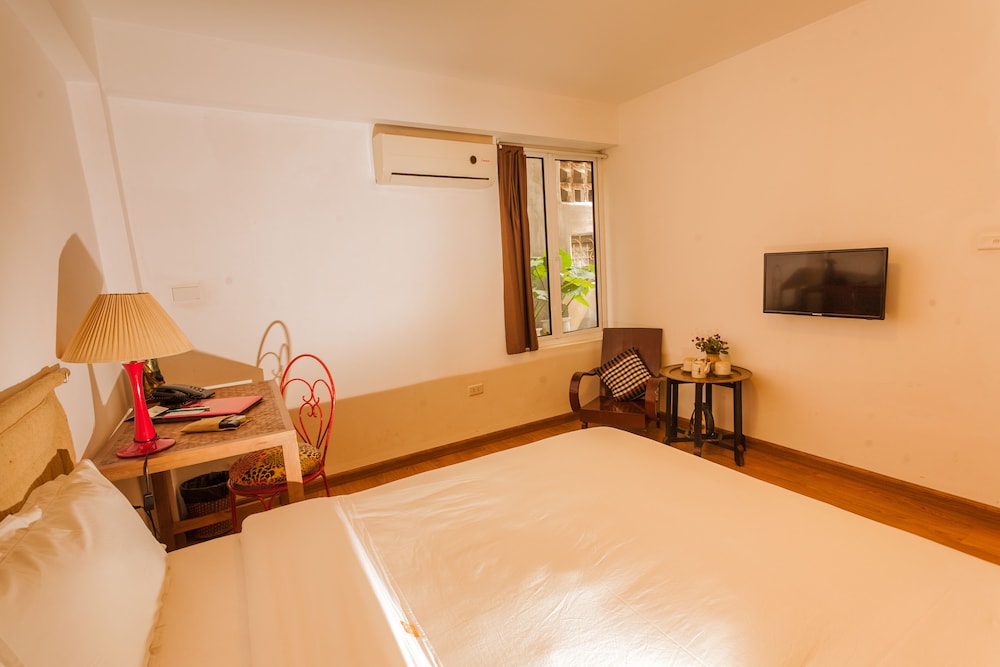 Maison D Apos Orient Hotel 44/53