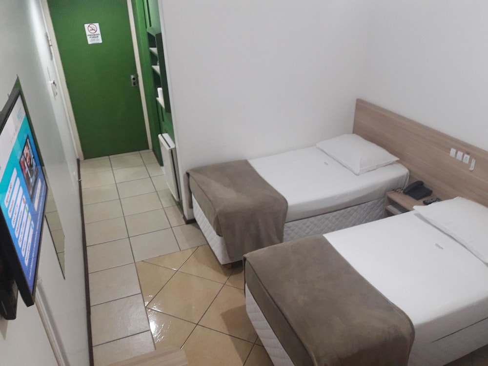 Hotel Vivendas Centro 12/35