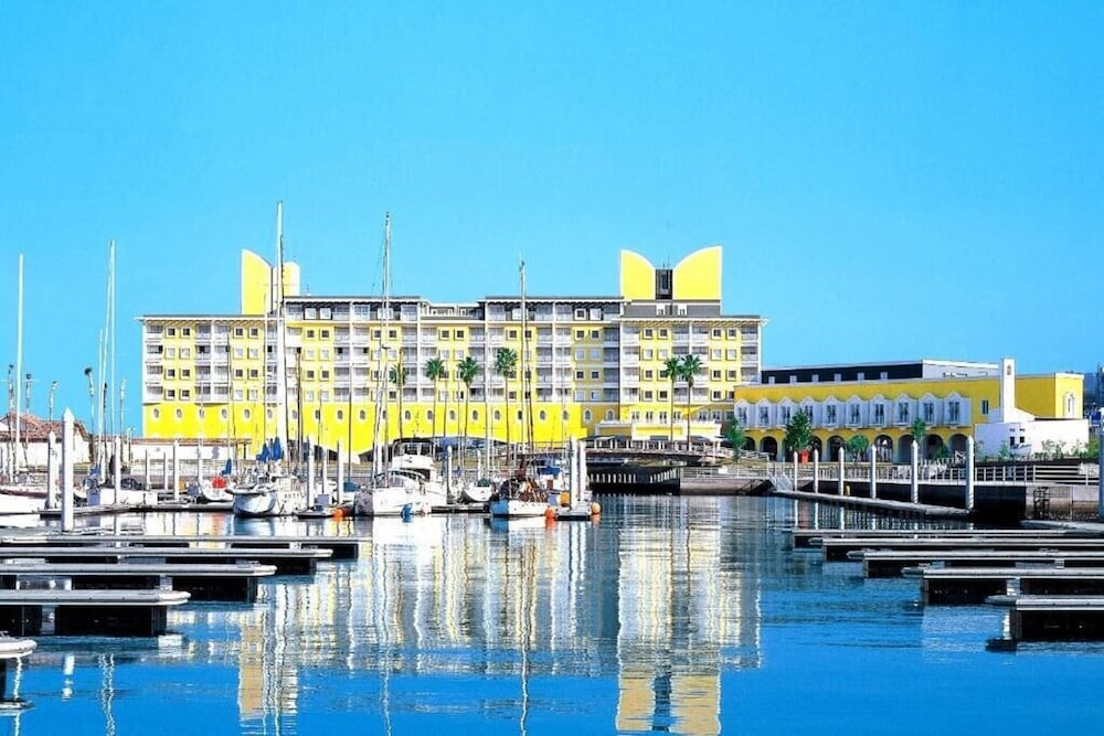 Wakayama Marina City Hotel 55/65