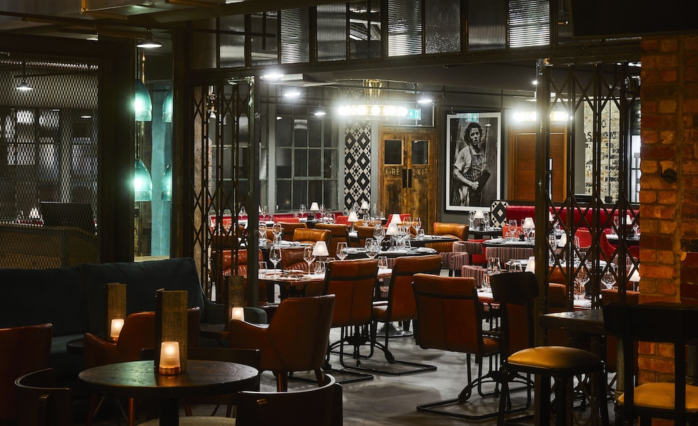 New Road Hotel 46/53