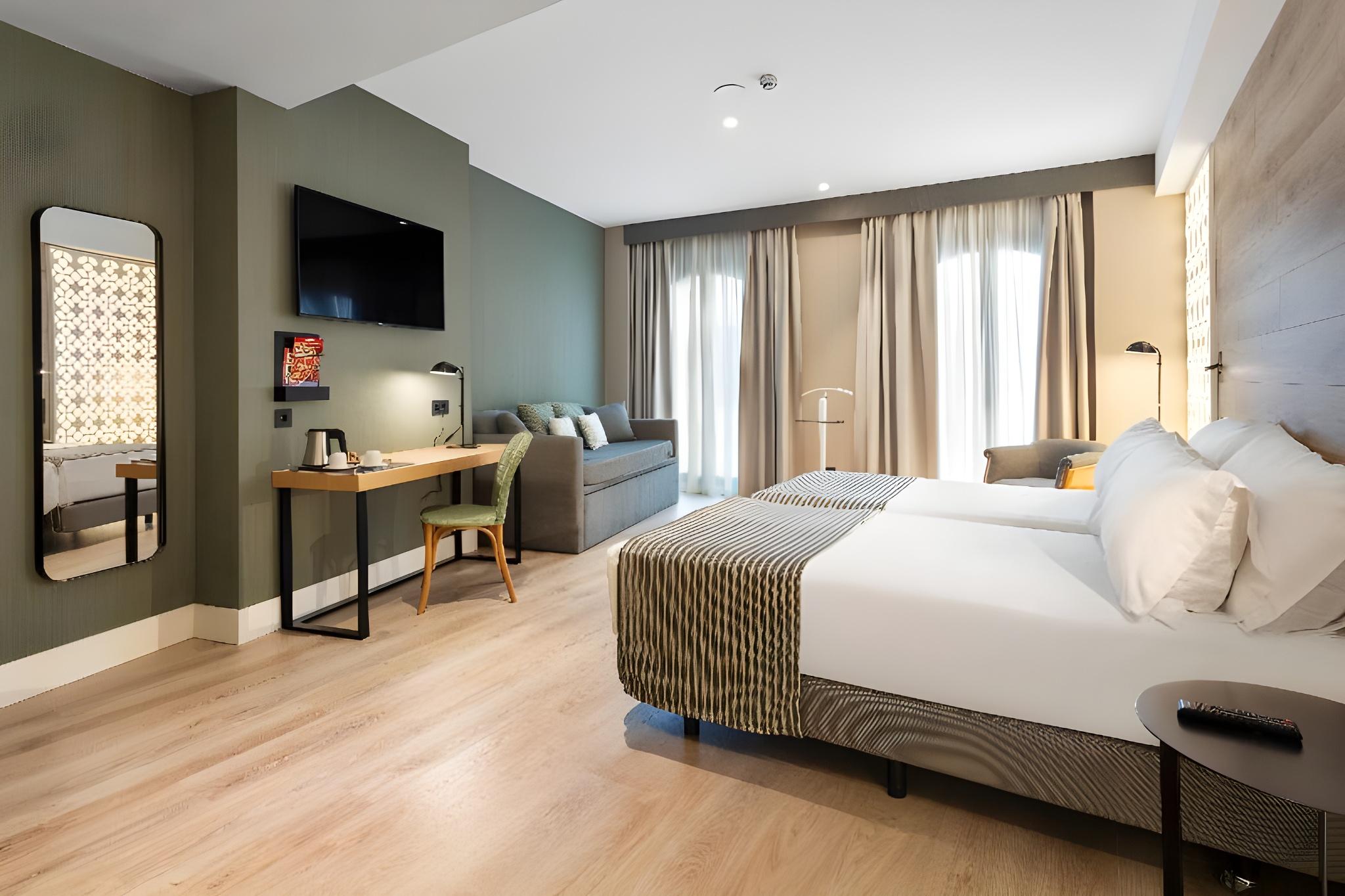 Double Single Use Deluxe Room
