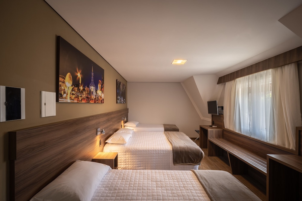 Hotel Fioreze Centro 28/79