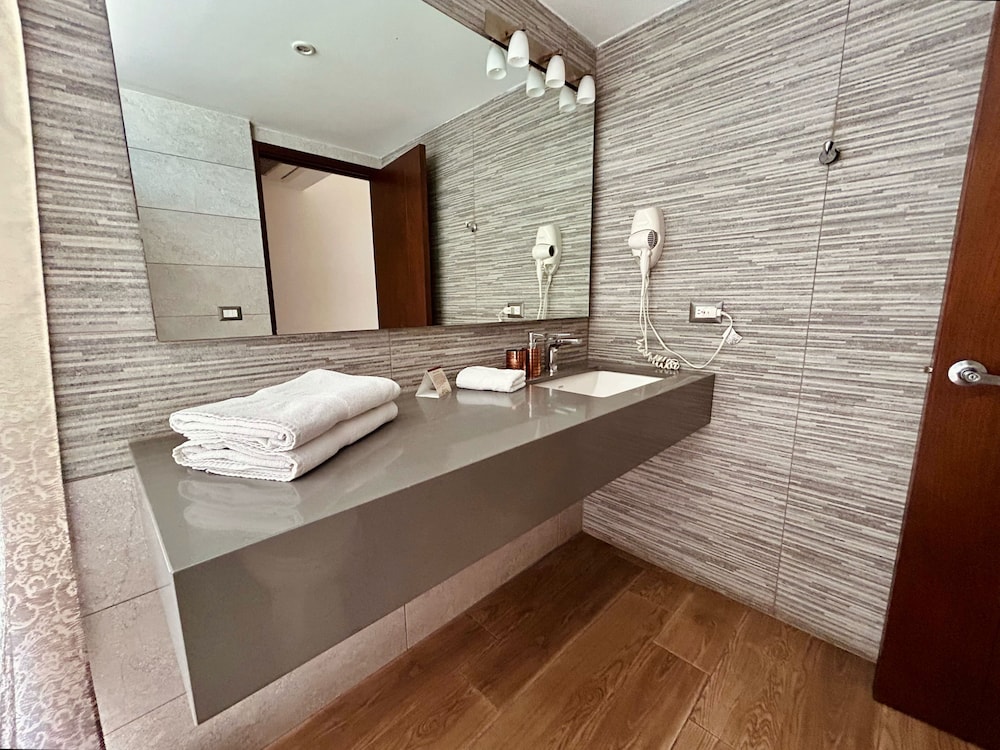 Suites Terraza Imperial 60/60
