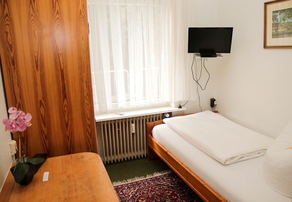 Hotel Meiendorfer Park 8/18