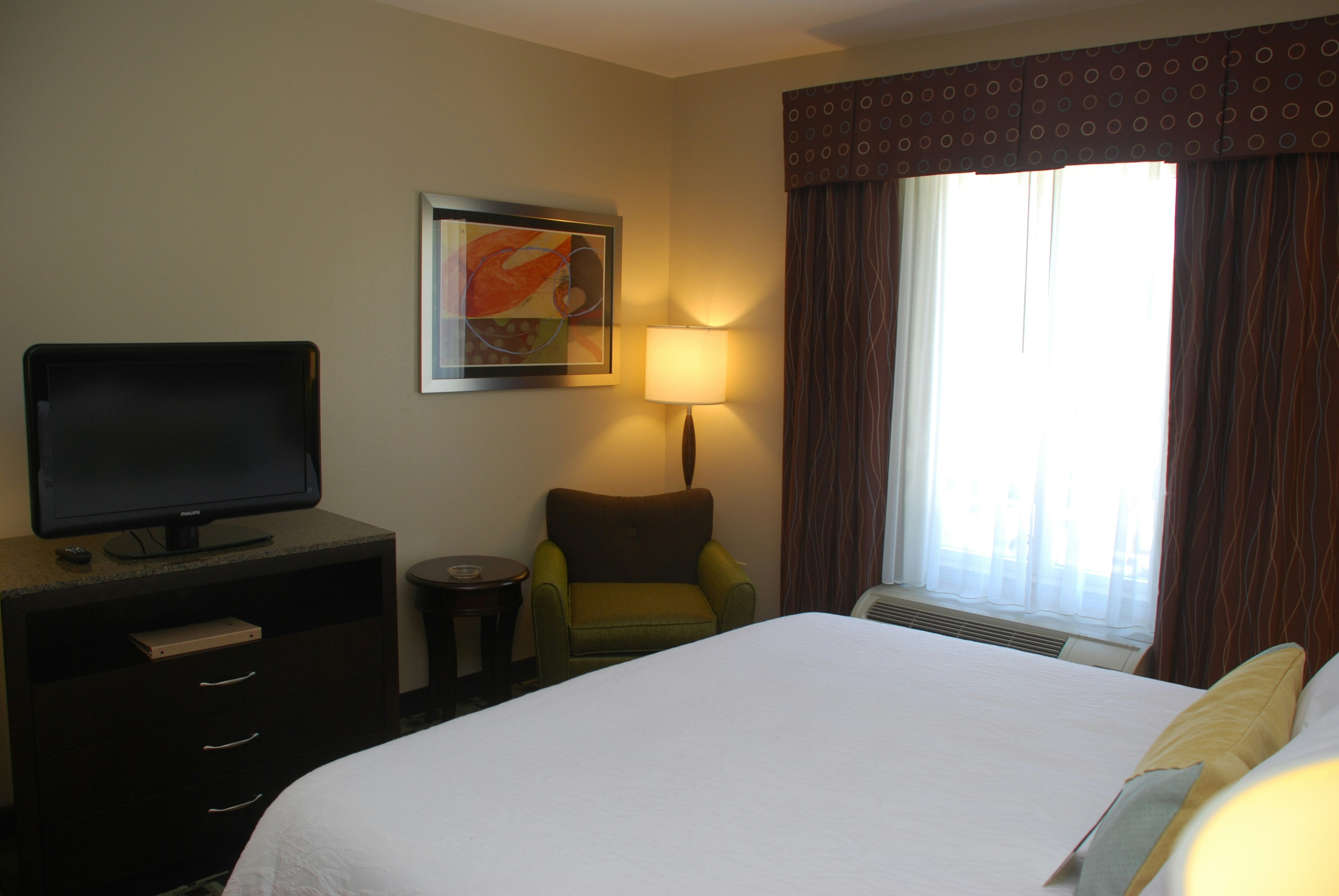 ROOM, KING BED, ACCESSIBLE