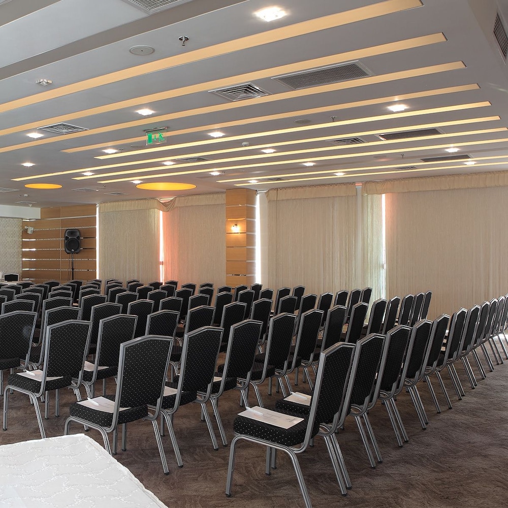 City Hotel Ankara 62/67