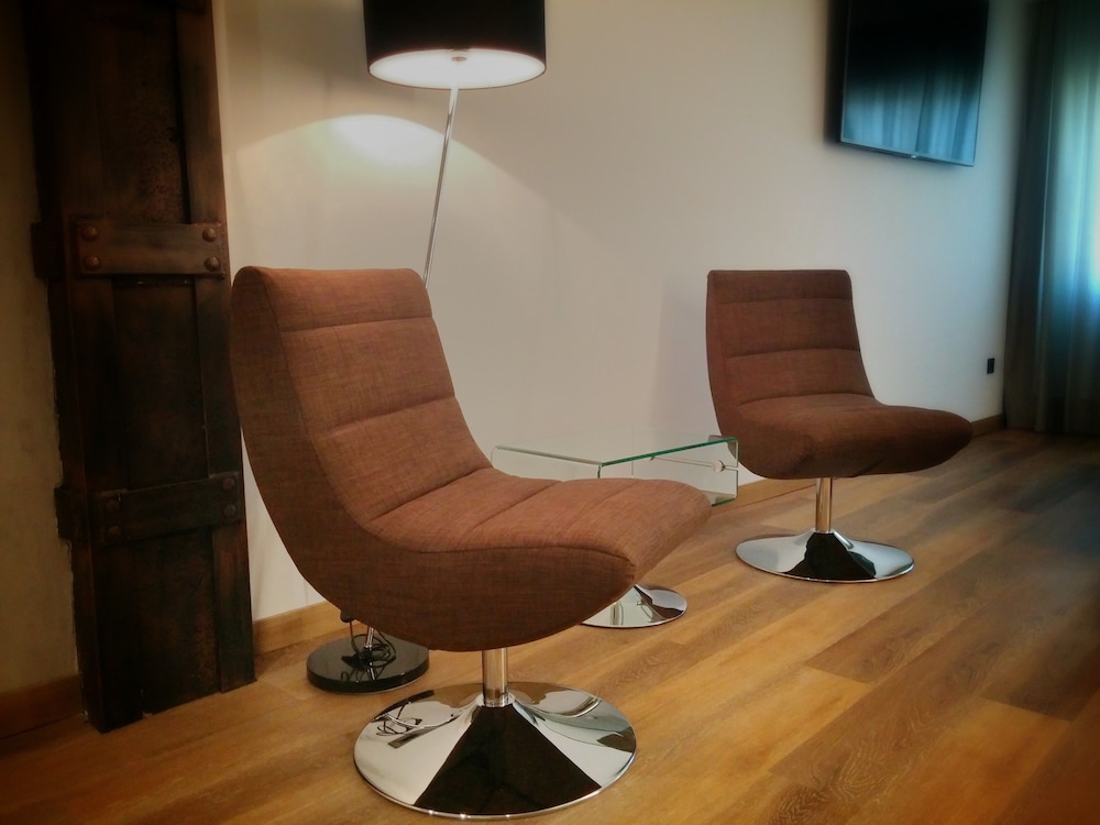 MB BOUTIQUE HOTEL 39/50