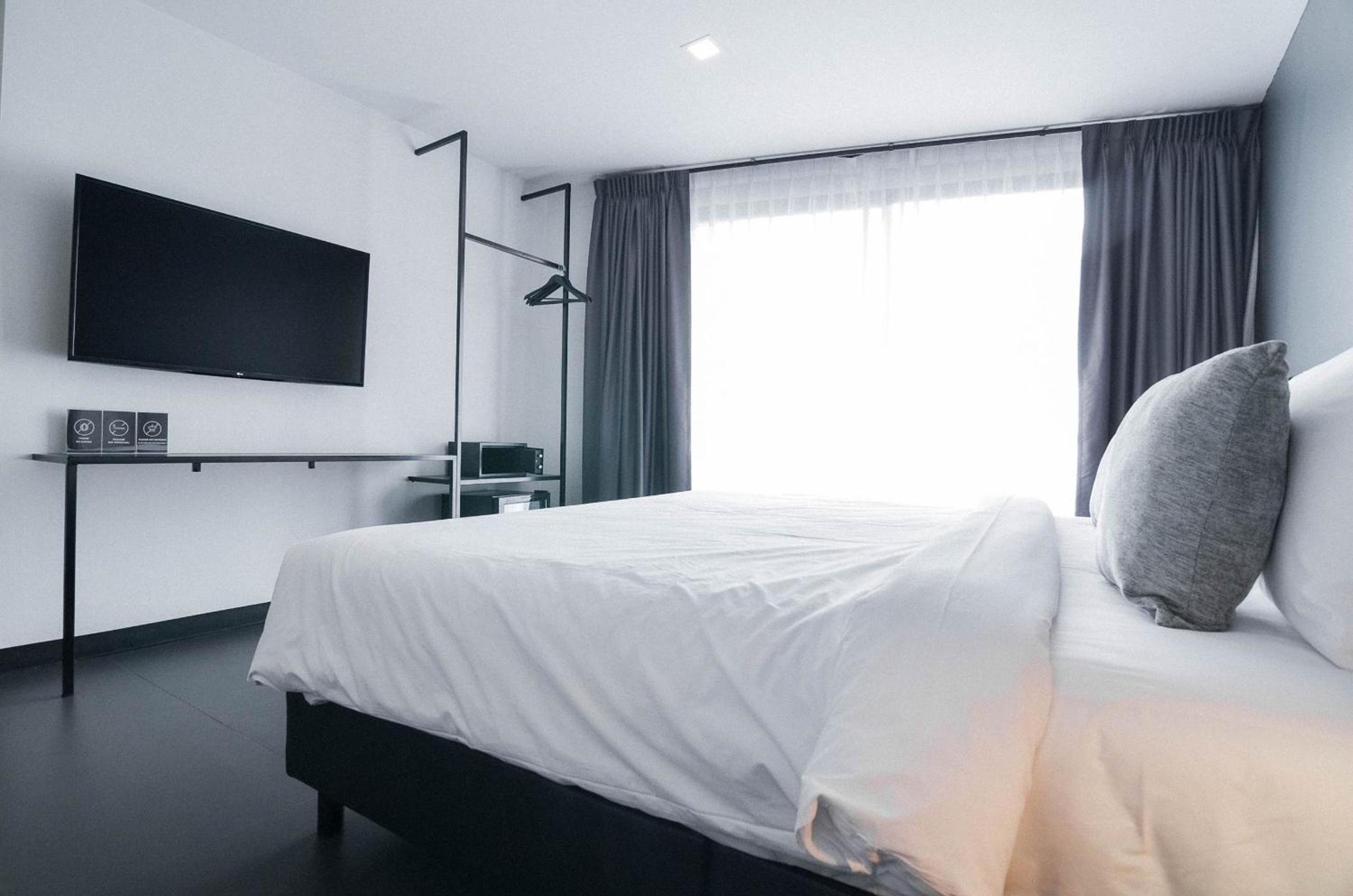 غرفة قياسية بسرير مزدوج، CREW HOTEL 5/9