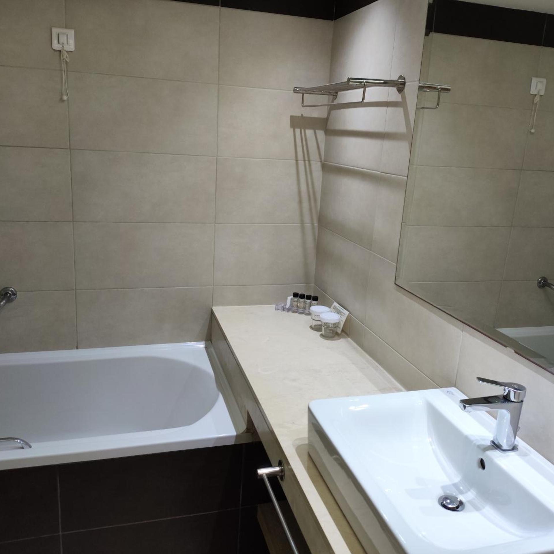 ALEA HOTEL & SUITES 54/55