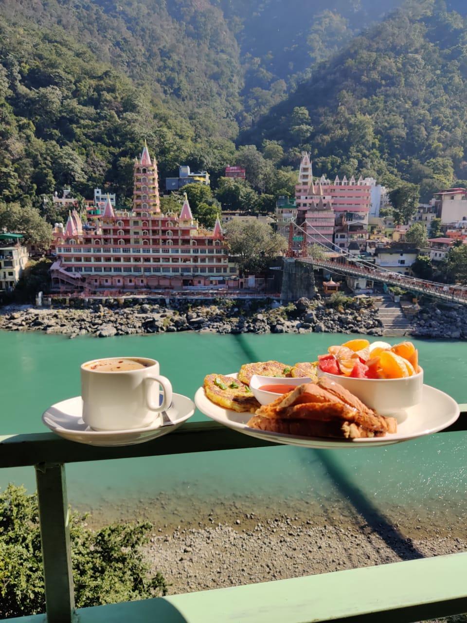 Kunwar Residency 26/31