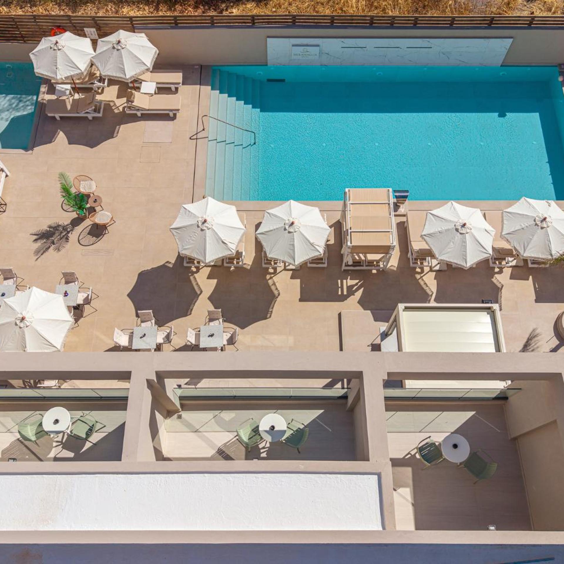Meramaglia Hotel 41/50
