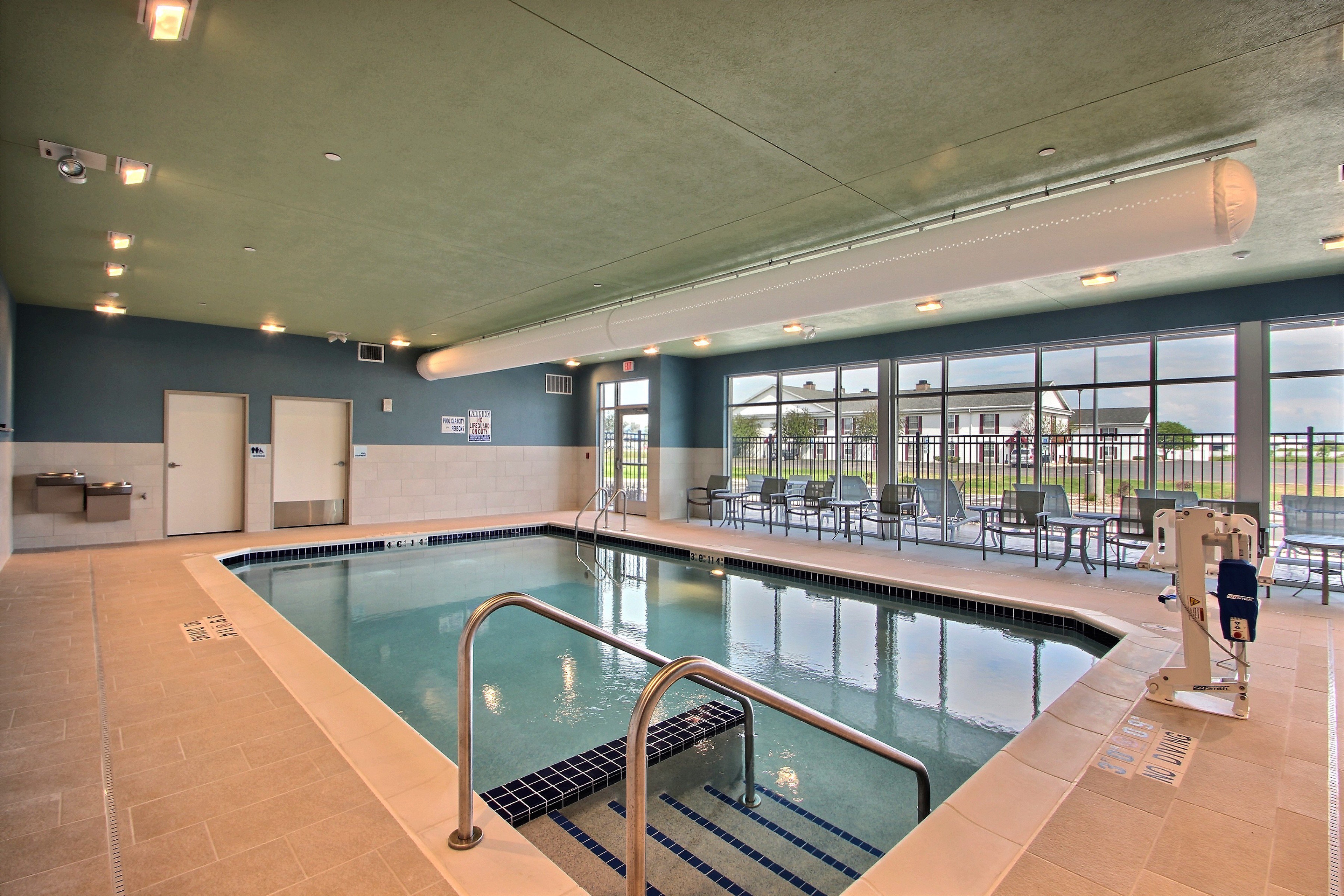 Holiday Inn Express & Suites FOND DU LAC 15/32