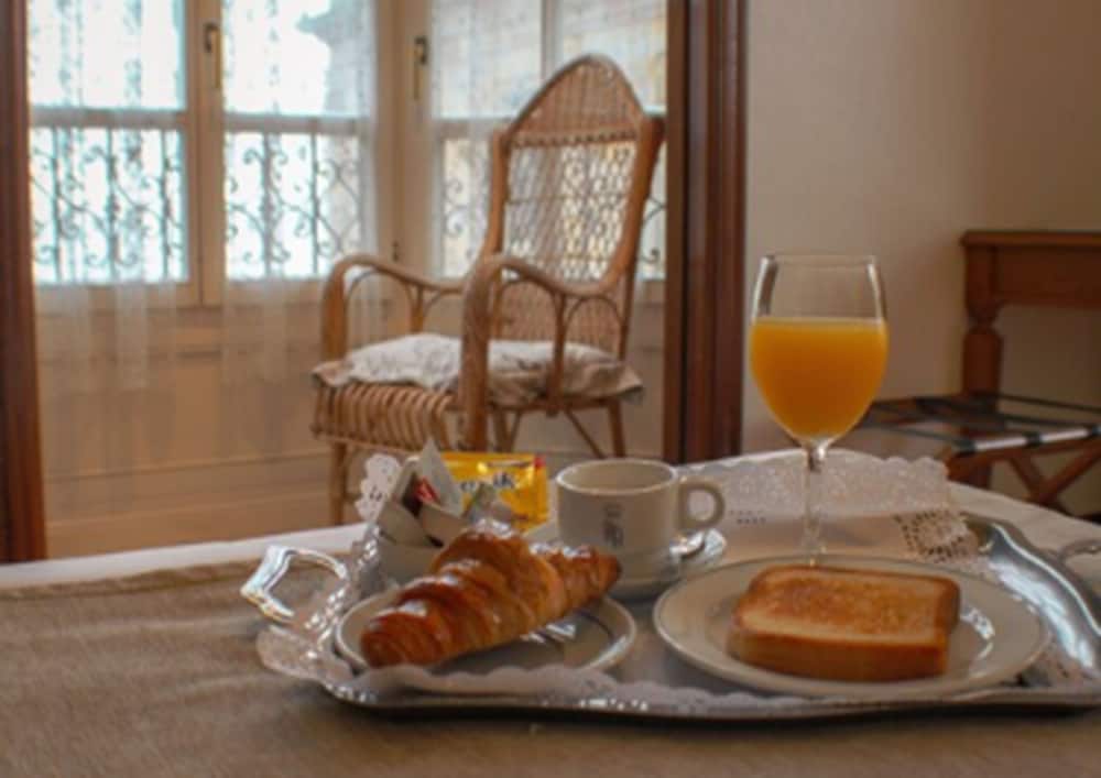 Hotel Asturias 21/31