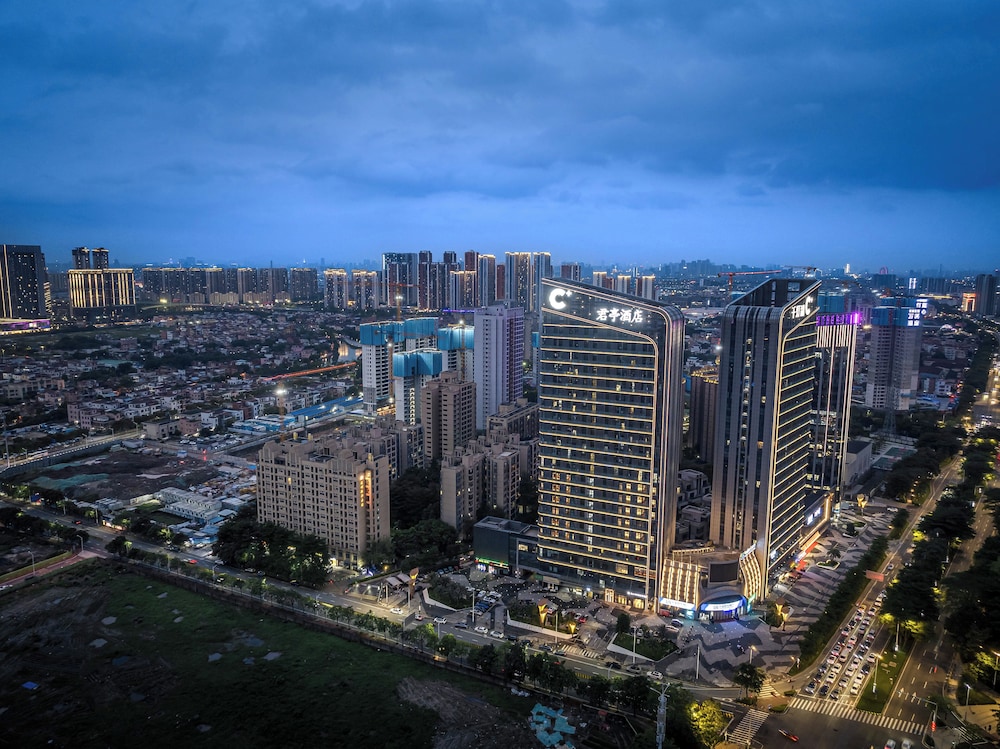 SSAW Boutique Hotel Foshan Qiandenghu 55/60