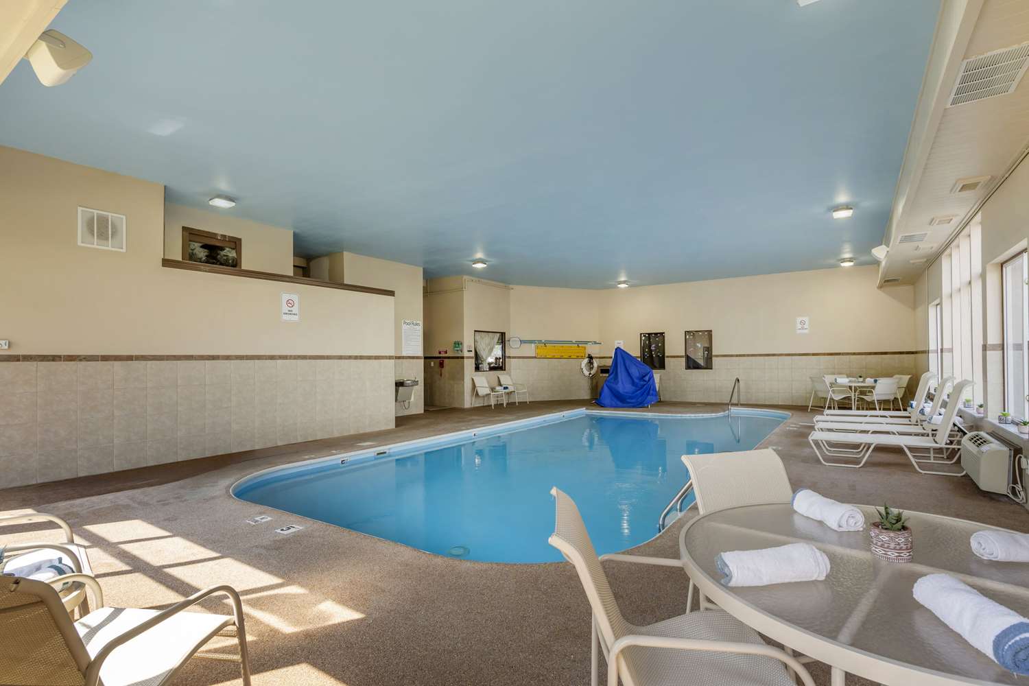 Quality Inn & Suites Delaware South 16/25