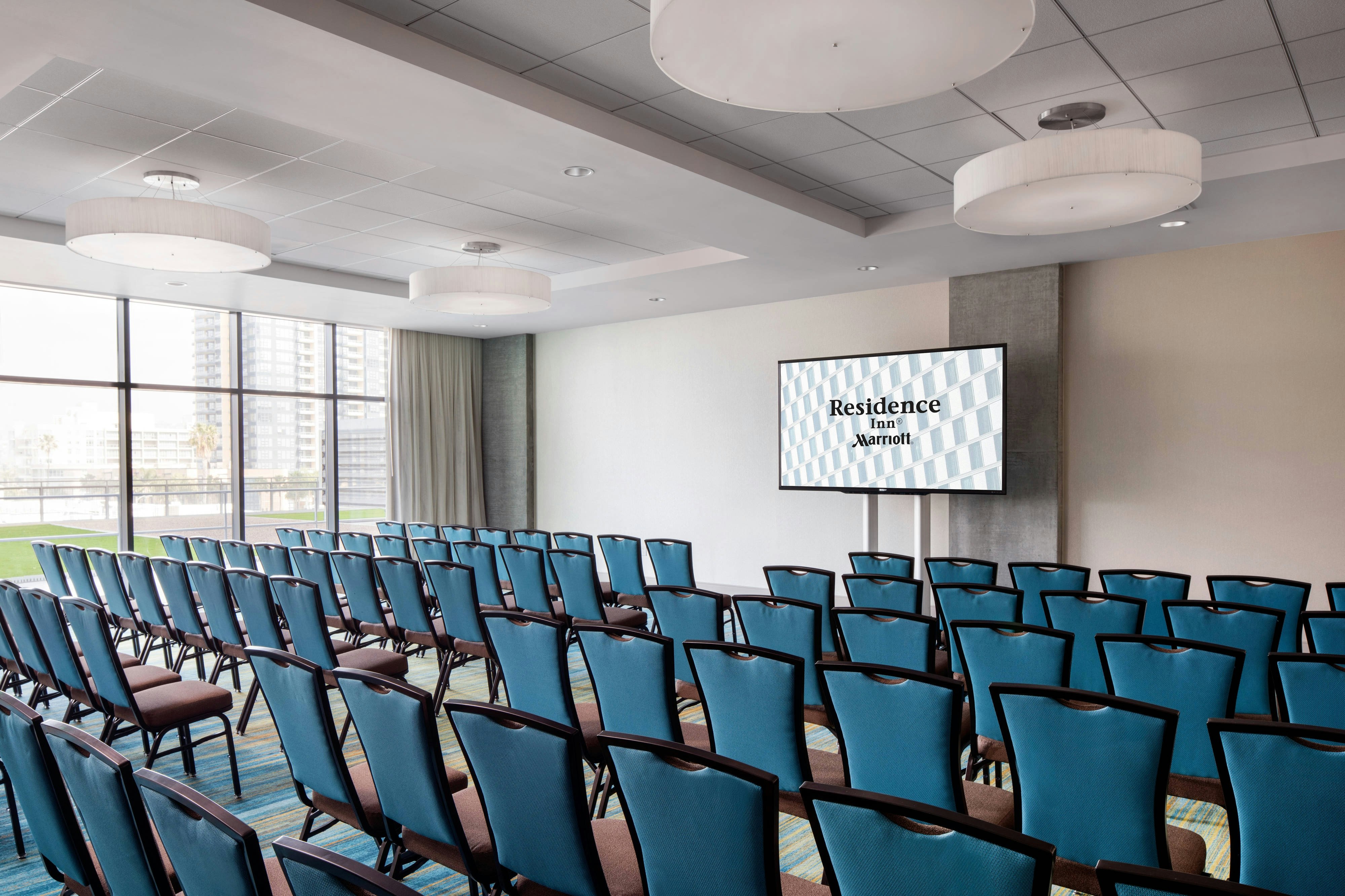 Residence Inn By Marriott San Diego Downtown Bayfront 44/53