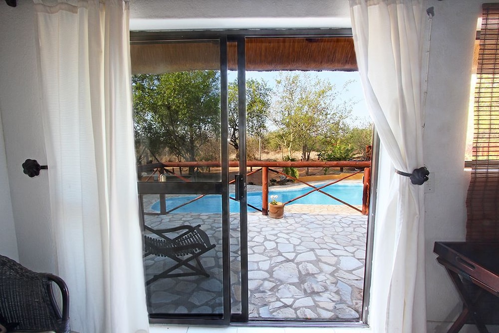 Normann Safari Bush Lodge 18/50