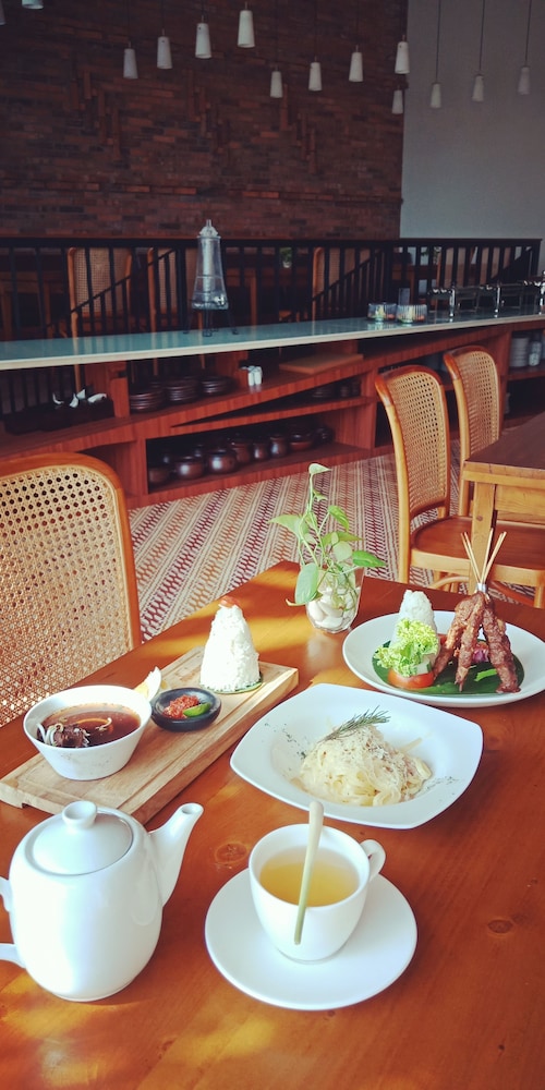 Hotel Parangraja 50/61