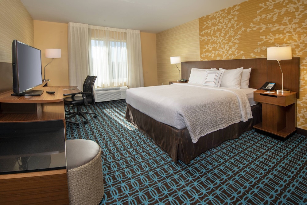 Fairfield Inn Suites By Marriott Washington Dulles Airport 8/24