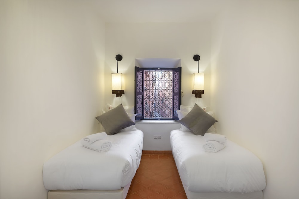 Riad Mirage 24/50