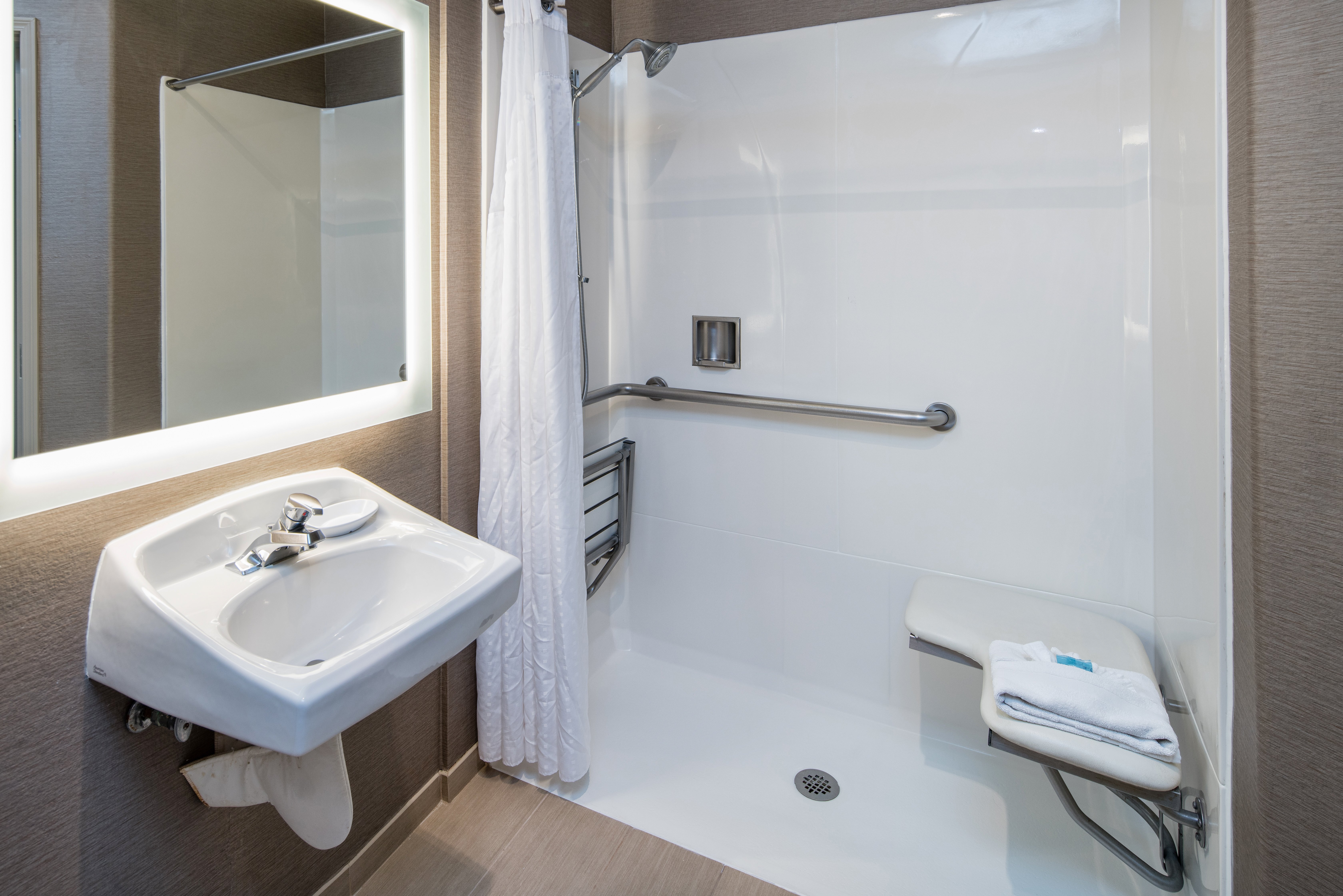 Holiday Inn Express Hotel Suites Santa Clara 58/58