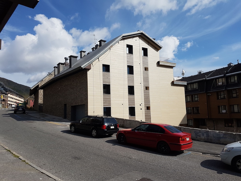 Hotel Guineu 53/54