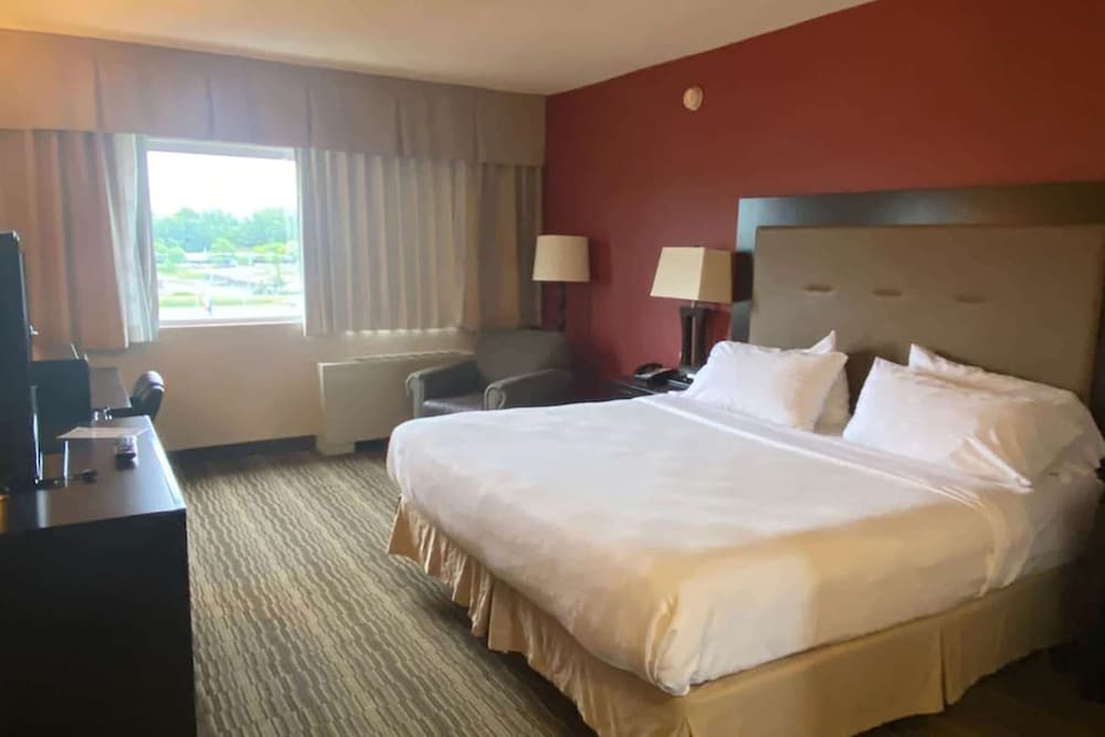 Randolph Hotel Liverpool/Syracuse/Airport West, Trademark 16/63