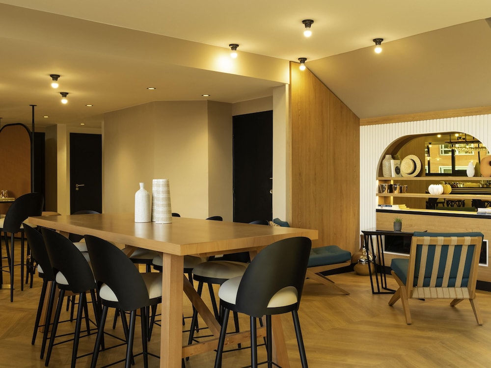 Novotel Paris Suresnes Longchamp 35/48