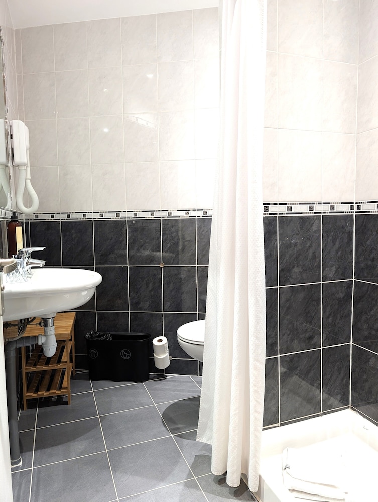 Hotel H33 48/50