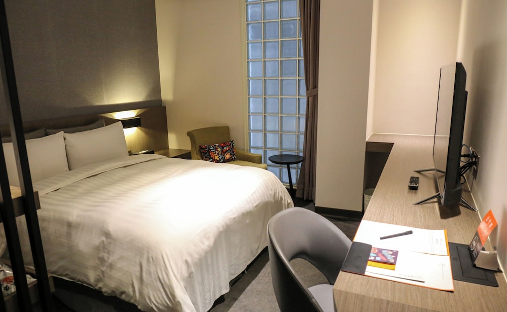 STANDARD, DOUBLE BED, NO WINDOW