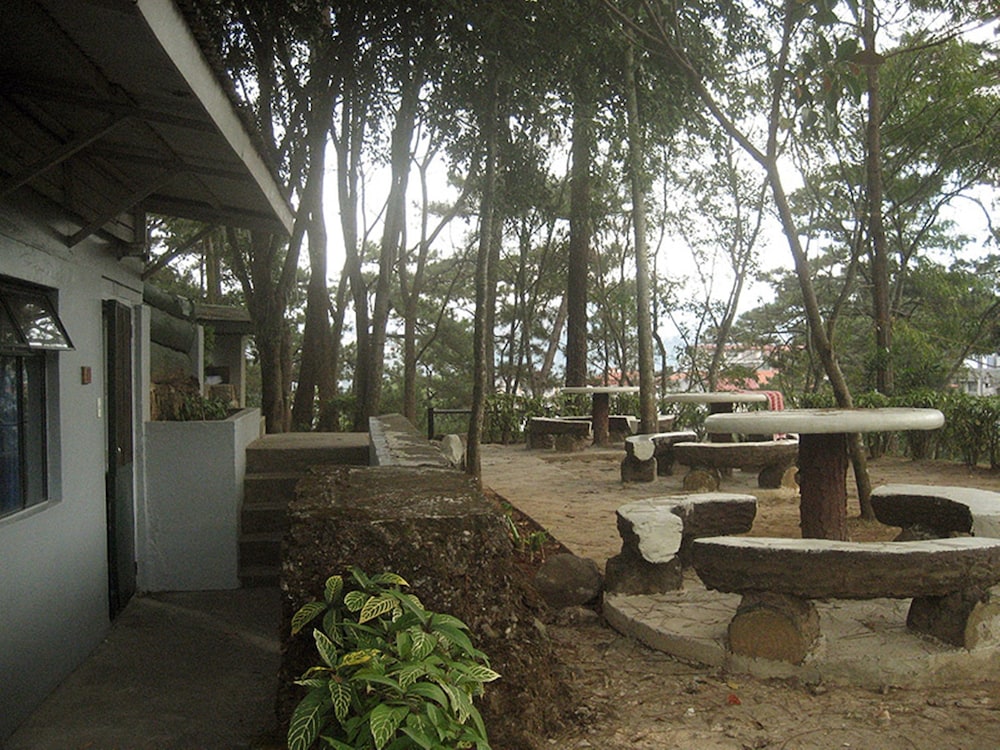 Pine Breeze Cottages 51/55