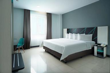 Connecting, M Room, Twin Beds, King Bed