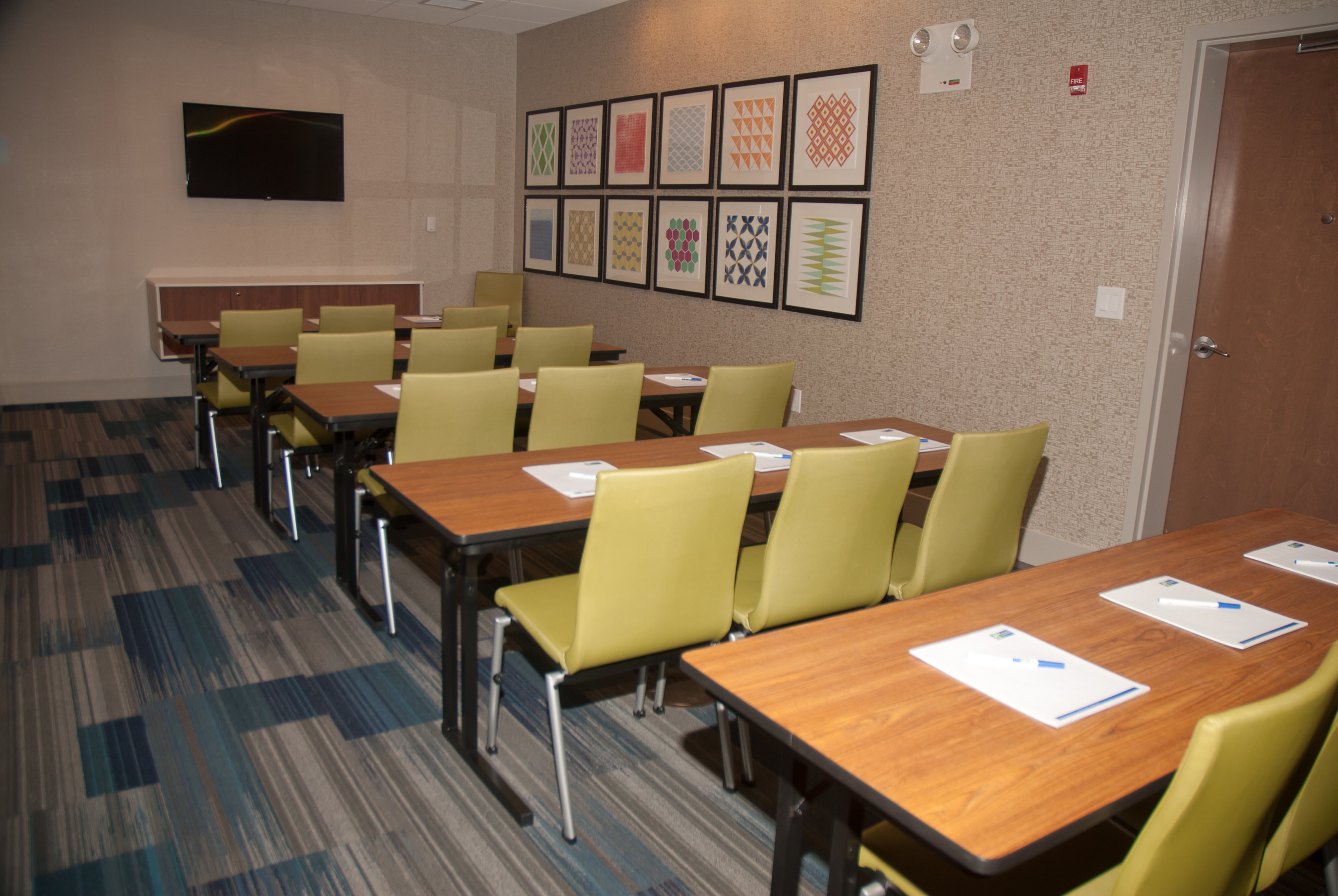 Holiday Inn Express And Suites Decatur 23/27