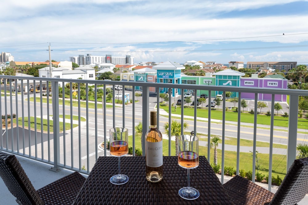 Hilton Garden Inn Destin Miramar Beach 80/84