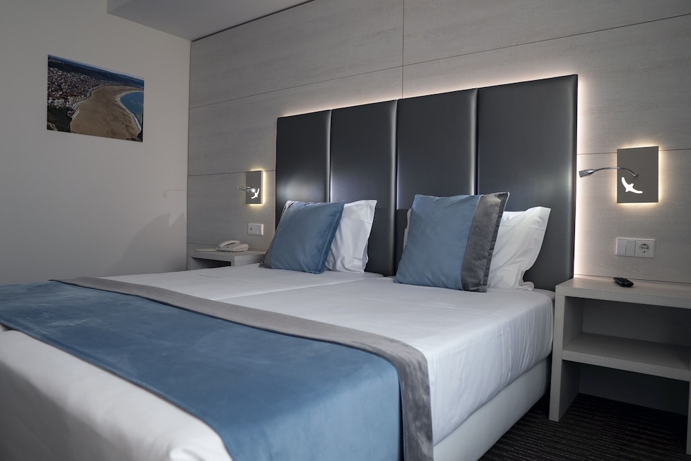 GRANDE HOTEL DA POVOA 12/28