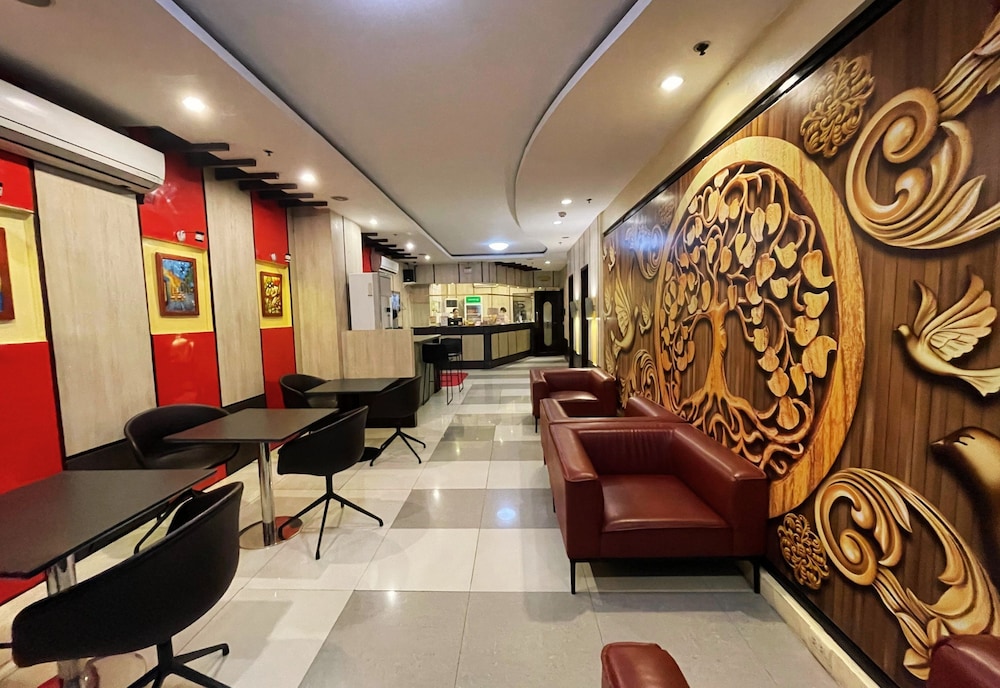 Hotel 99 33/50