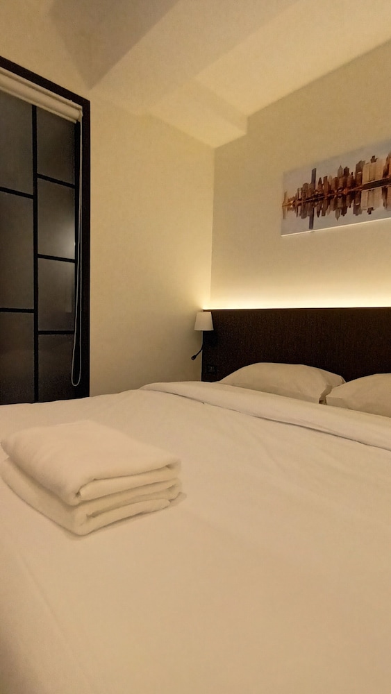 Jellybean the Blocks Hostel Sukhumvit 10 22/63