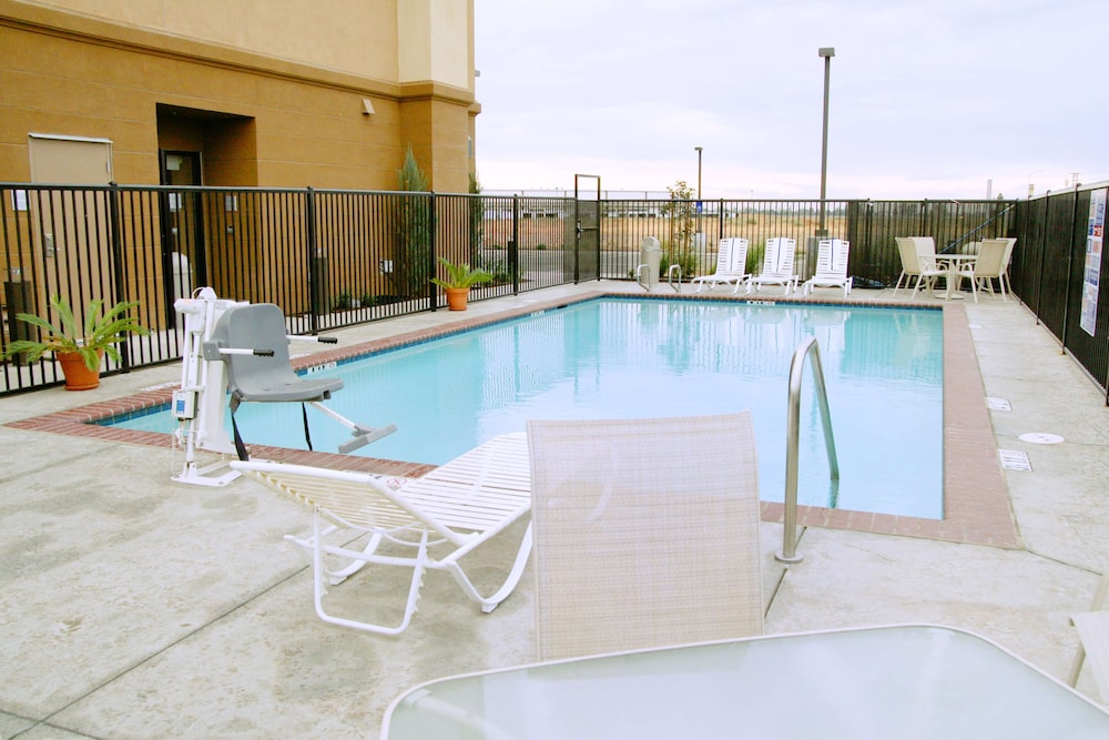 Hampton Inn Suites Madera — foto 3